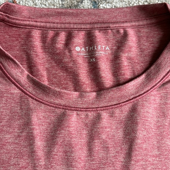 Athleta Womens Pink Long Sleeve Crew Neck Top Stretch Curved Hem Side Slits M - Picture 2 of 7